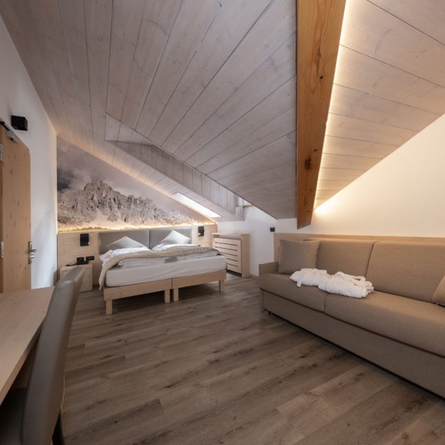 Standard Large senza balcone 305 - 1 HQ Standard Large senza balcone 305 - 1 HQ